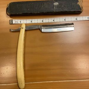 💛 Vintage Straight Edge Razor 💛